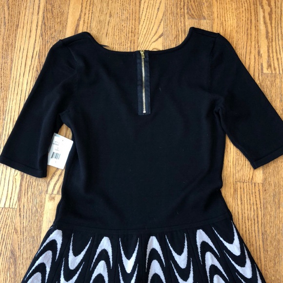 New Danny and Nicole sweater dress - Picture 6 of 8